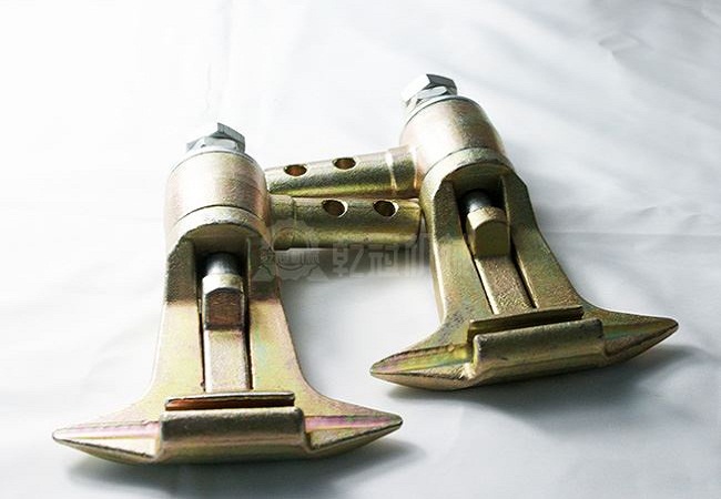 為什么固定抱索器要進行位移？位移周期是多長時間？